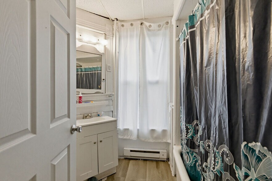 More Photos Of 900 N Alvord St, Syracuse Apartments For Sale