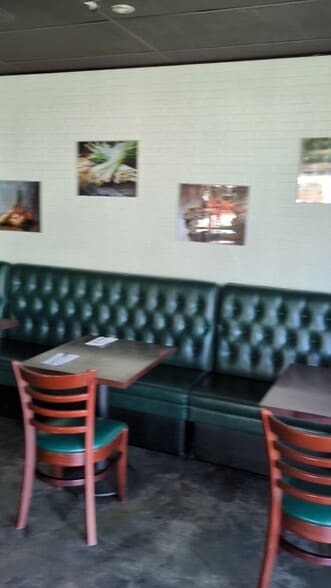 Primary Photo Of 15928 Ventura Blvd, Encino Storefront Retail Office For Lease