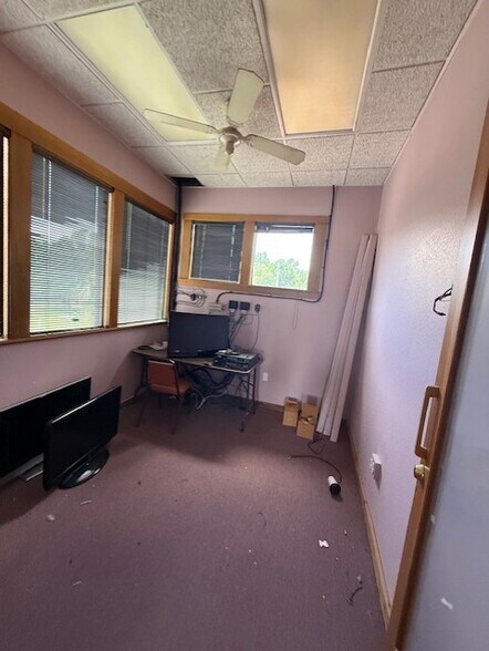 More Photos Of 5736 S Texas Ave, Orlando Office For Lease