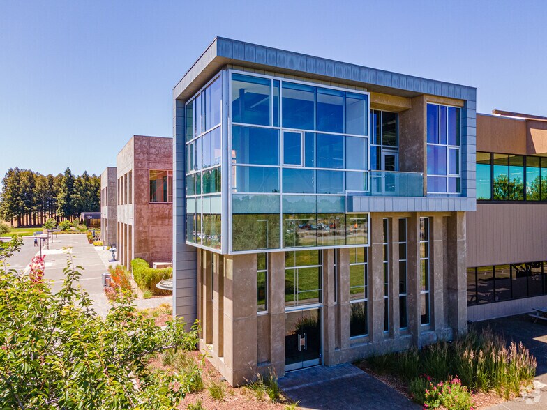 More Photos Of 1400 Valley House Dr, Rohnert Park Office For Lease