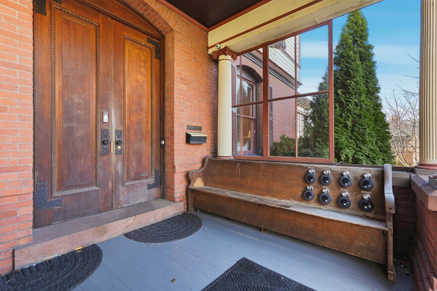 More Photos Of 270 Maple St, Springfield Hospitality For Sale