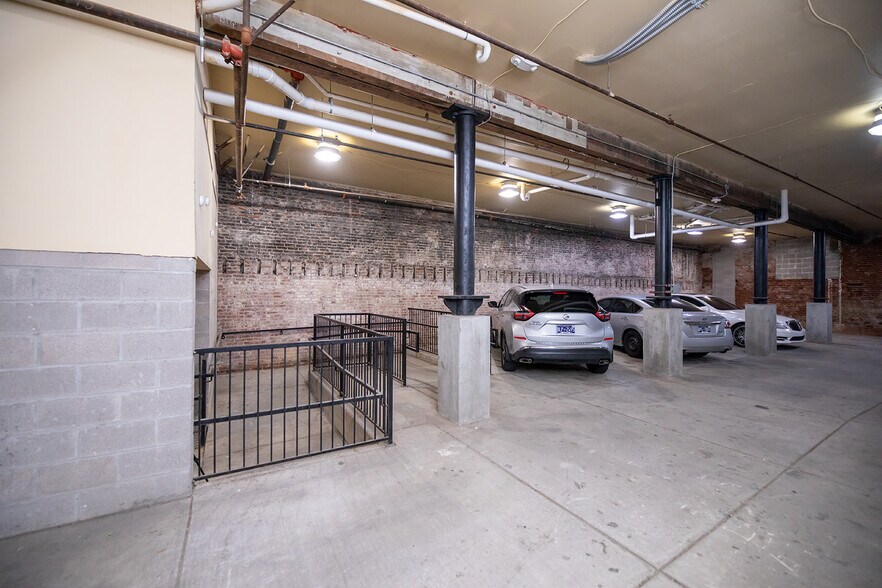 More Photos Of 60 S Main St, Memphis Apartments For Sale