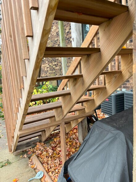 More Photos Of 126 W Maple Ave, Mundelein Apartments For Sale