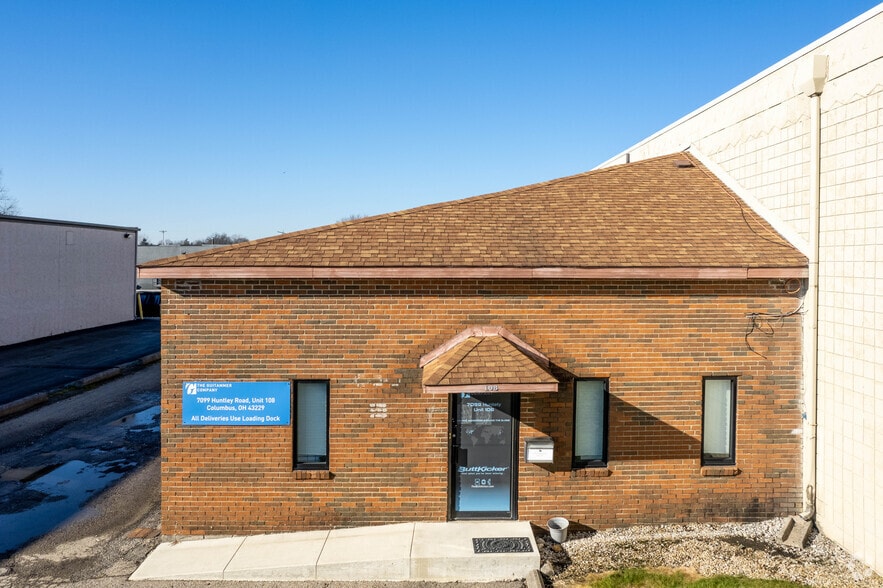 More Photos Of 7099 Huntley Rd, Columbus Warehouse For Lease
