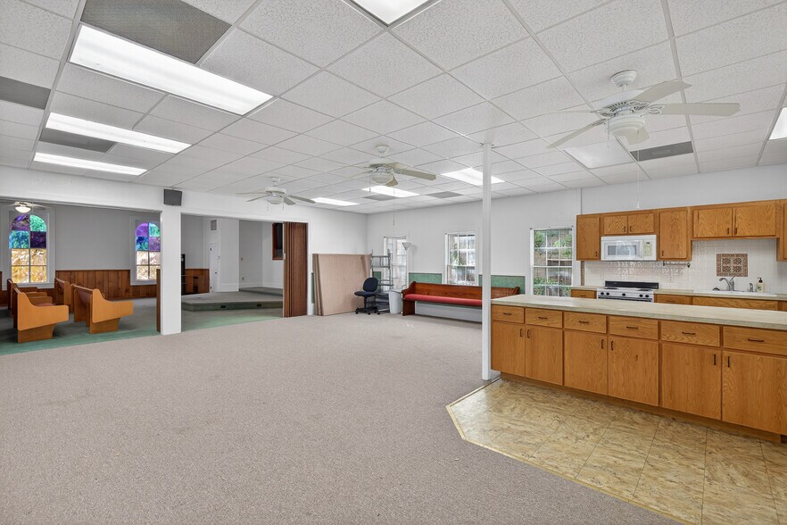 More Photos Of 401 West, Bertram Religious Facility For Sale