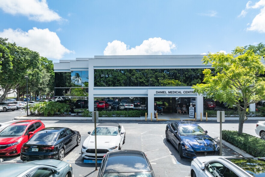 More Photos Of 1000 NW 9th Ct, Boca Raton Medical For Sale