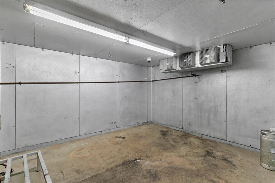 More Photos Of 99-101 Orange St, New Haven Storefront Retail Residential For Sale