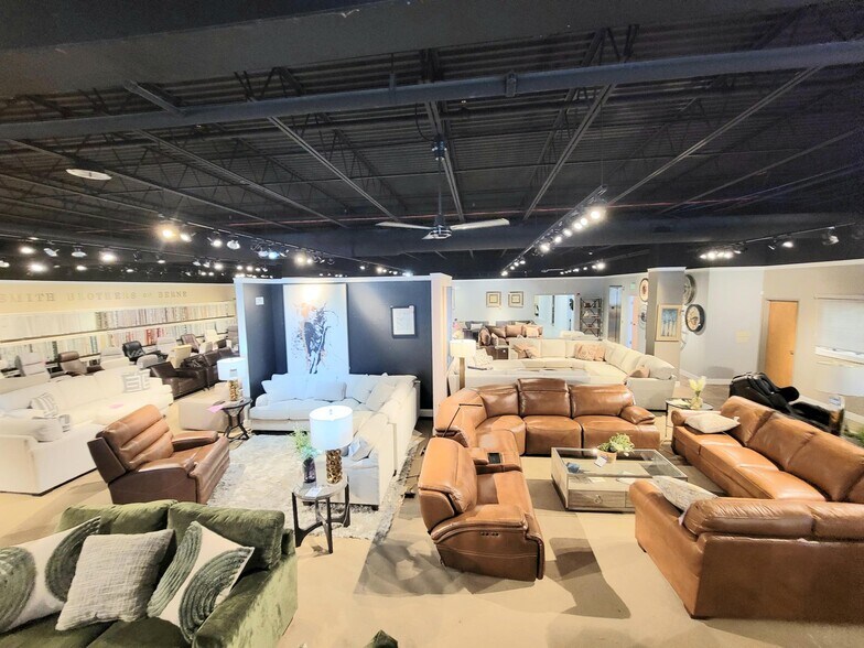 More Photos Of 8365 Wicker Ave, Saint John Department Store For Sale