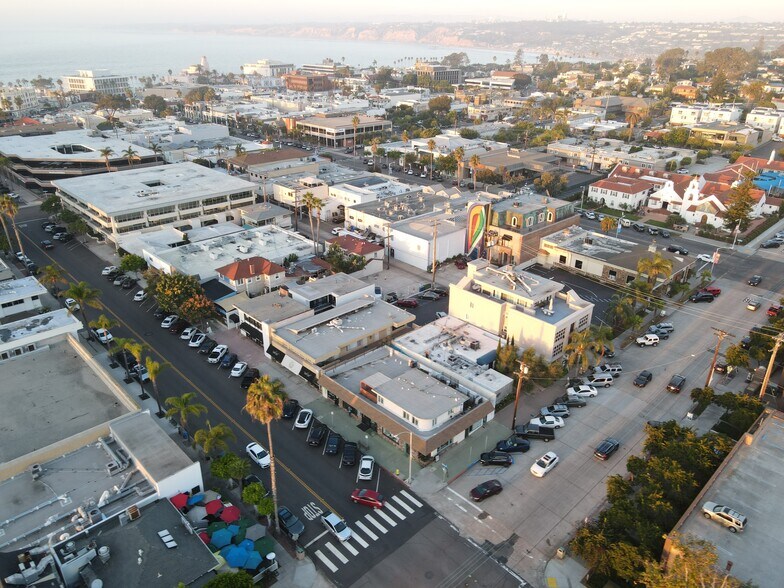 More Photos Of 7713-7719 Fay Ave, La Jolla Loft Creative Space For Lease