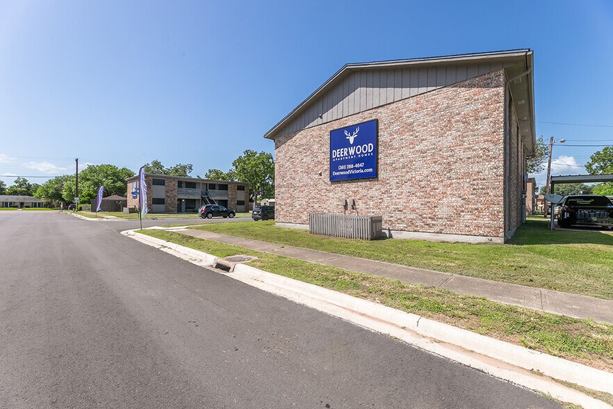 More Photos Of 101-112 Deerwood Dr, Victoria Apartments For Sale