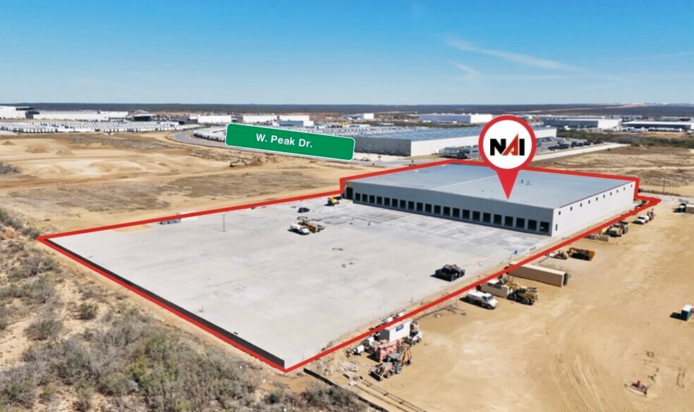 More Photos Of 18502 Peak Dr, Laredo Warehouse For Lease