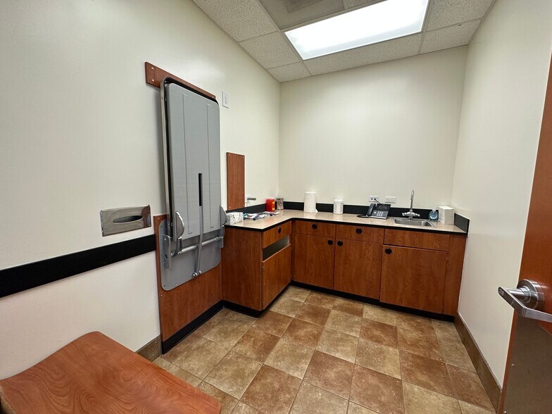 More Photos Of 15-301 Ranch Dr, Milpitas Unknown For Lease