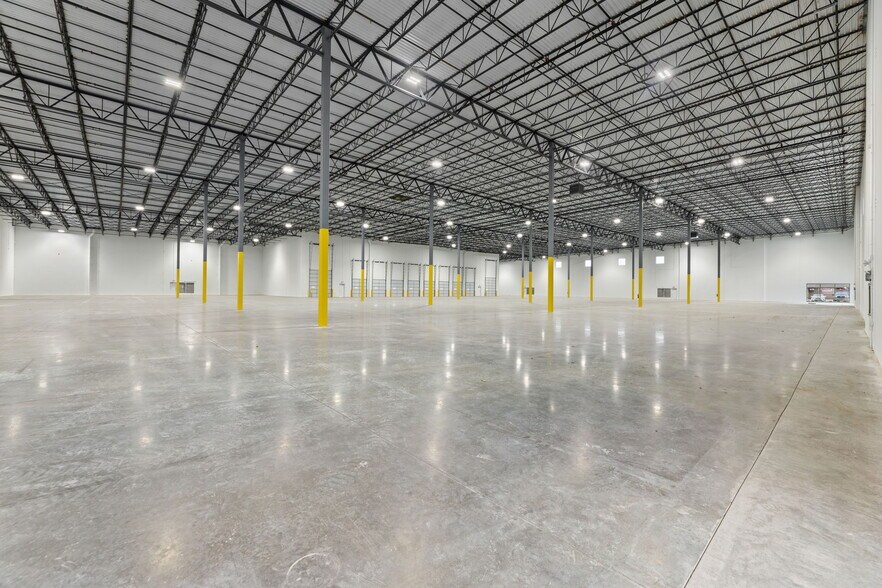 More Photos Of 3301 Enterprise Dr, Rowlett Warehouse For Lease
