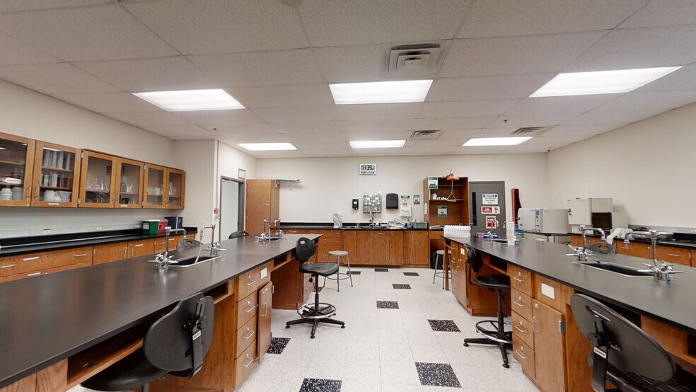 More Photos Of 7300 Blackmon Rd, Columbus Schools For Sale