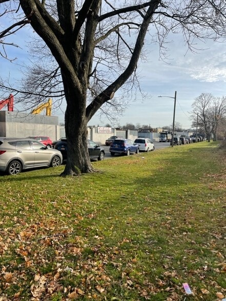 More Photos Of 48 Sewell St, Hempstead Land For Sale