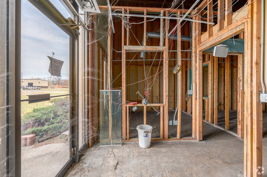 More Photos Of 2201 W Park Dr, Lorain Industrial For Sale