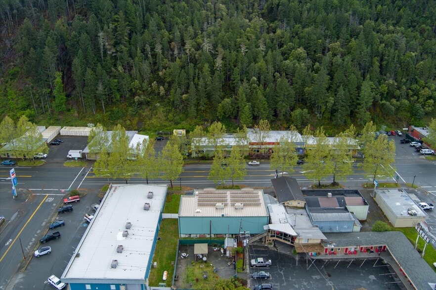 More Photos Of 39057 State Highway 299, Willow Creek Warehouse For Sale