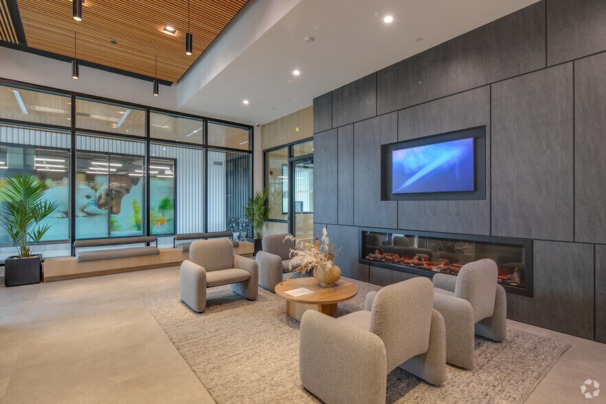 More Photos Of 325 Royal Commons, Victoria Apartments For Lease