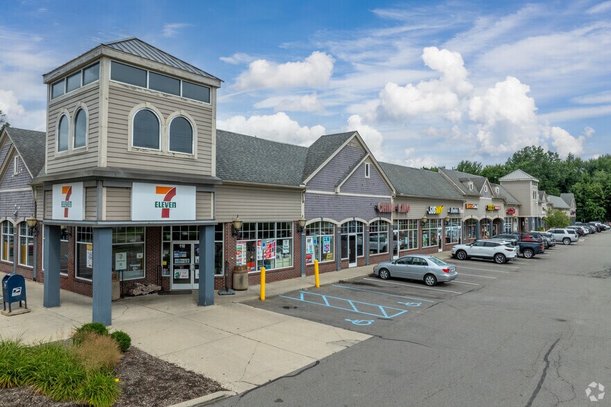 Primary Photo Of 4785-4895 Carroll Lake Rd, Commerce Township Freestanding For Lease