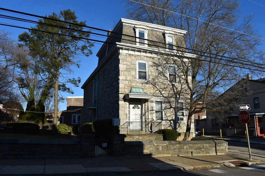 More Photos Of 401 Martin St, Philadelphia Religious Facility For Sale
