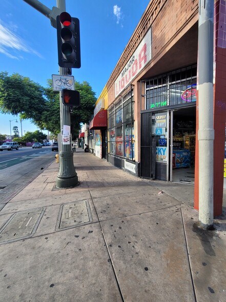 More Photos Of 2327 E 1st St, Los Angeles Storefront For Lease