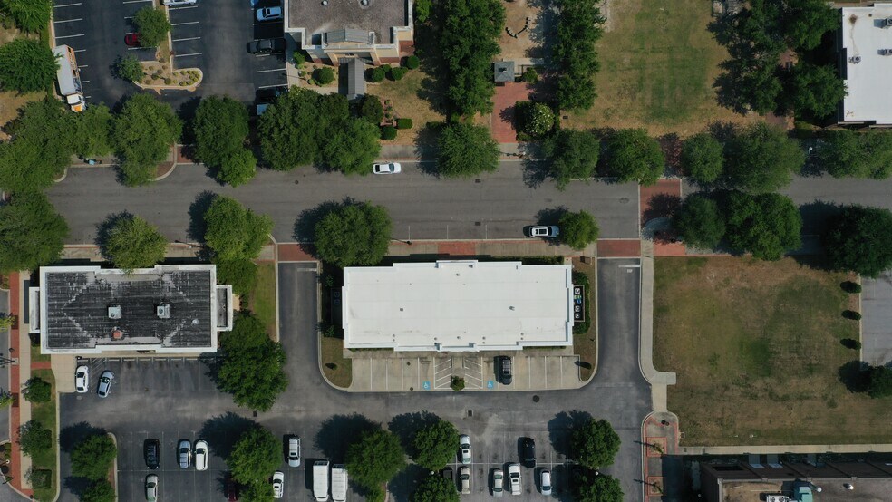 More Photos Of 146 Cargill Way, Hartsville Office For Lease