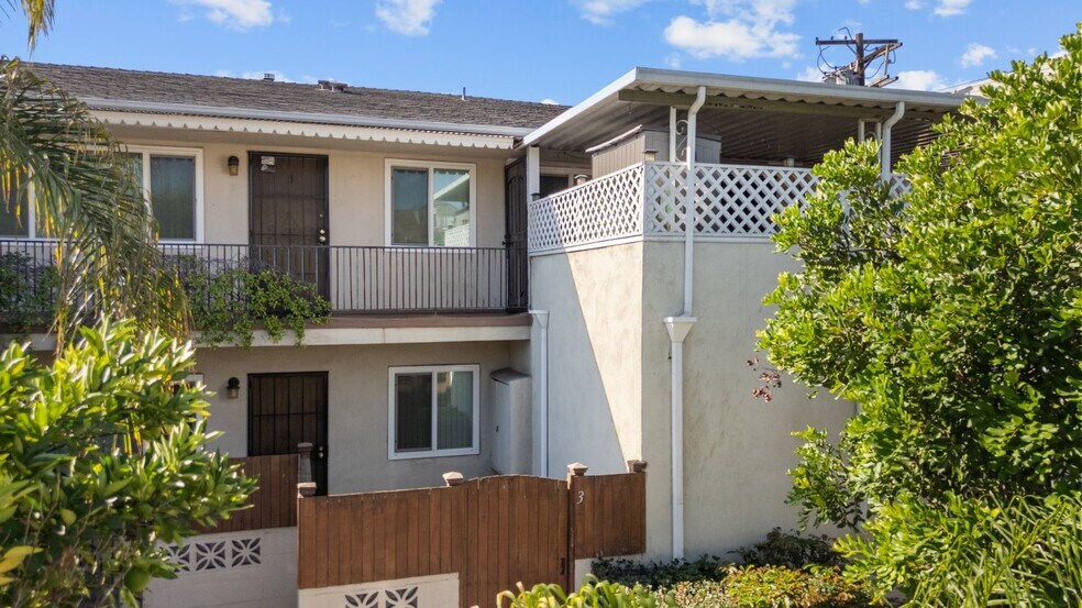 More Photos Of 6661 Wilkinson Ave, North Hollywood Apartments For Sale