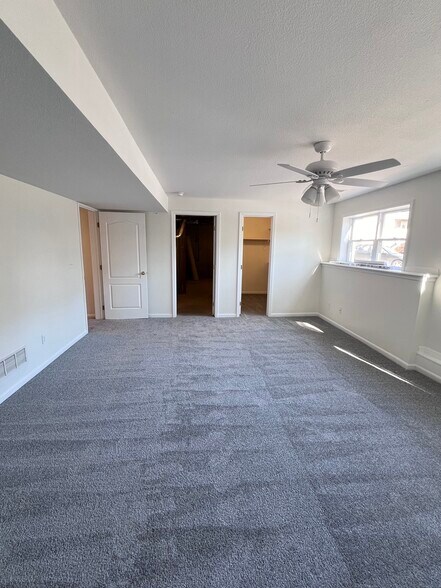 More Photos Of 3005-3033 S Shrank Cir, Independence Apartments For Sale