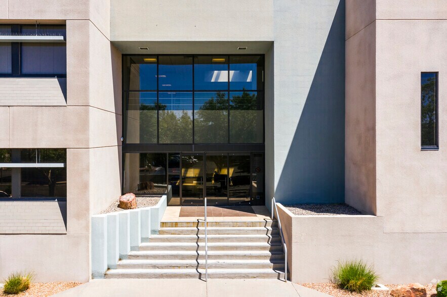 More Photos Of 6100 Indian School Rd NE, Albuquerque Office For Lease
