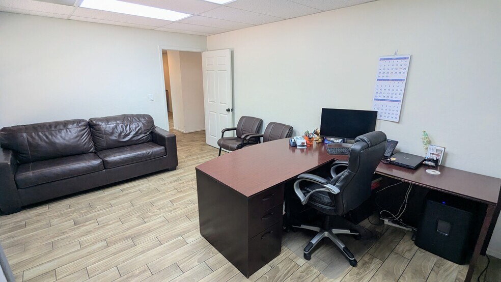 More Photos Of 6103-6105 E Grant Rd, Tucson Office For Sale