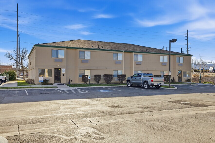 More Photos Of 1575 S Meridian Rd, Meridian Hotel For Sale