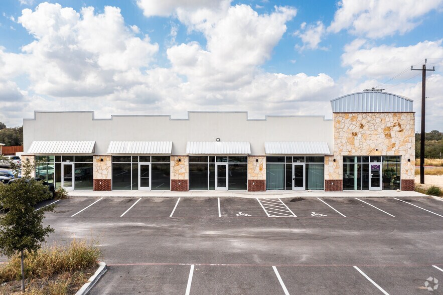 More Photos Of 119 Exeter Place Dr, San Antonio Storefront Retail Office For Lease