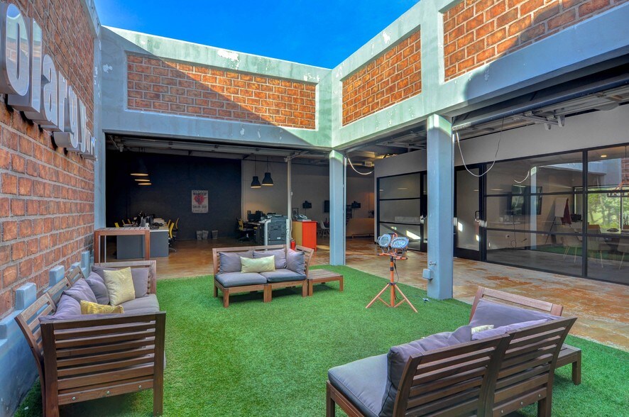 More Photos Of 17500 Red Hill Ave, Irvine Office Residential For Lease