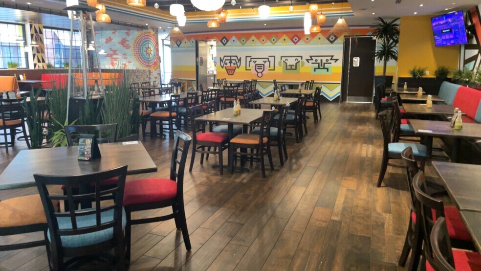 More Photos Of 1201 Lake Woodlands Dr, The Woodlands General Retail For Lease