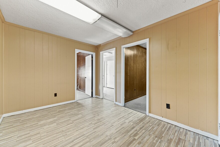 More Photos Of 2210 N Frazier St, Conroe Medical For Lease