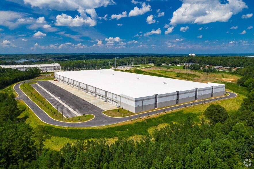 More Photos Of 753 Broadway Ave, Braselton Distribution For Lease