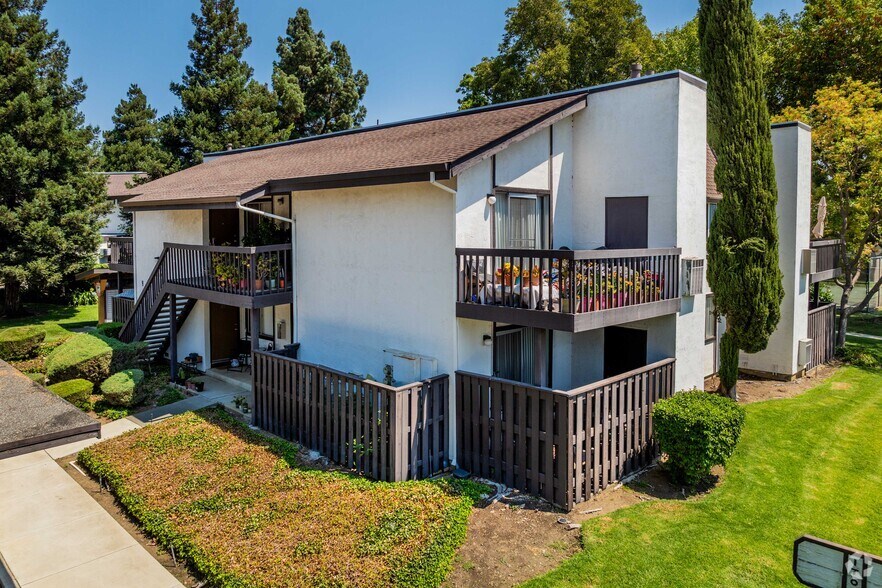 More Photos Of 1700 E Tabor Ave, Fairfield Apartments For Sale