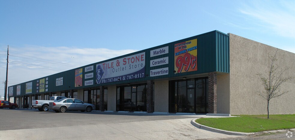 Primary Photo Of 1101 W Ferguson Ave, Pharr Showroom For Lease