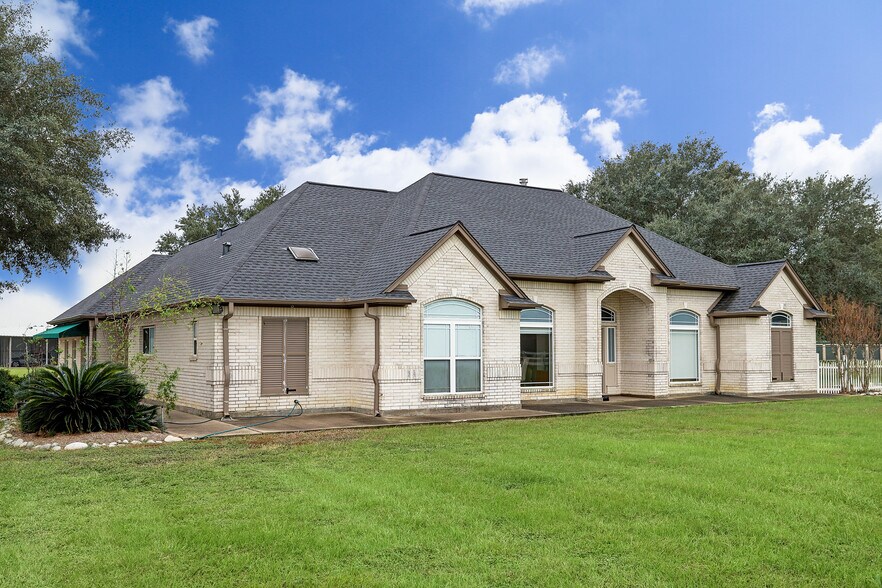 More Photos Of 20275 Fm 2920 Rd, Tomball Light Distribution For Sale