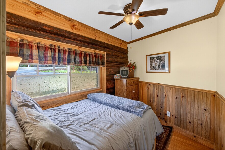 More Photos Of 1258 Highway 141, White Salmon Hospitality For Sale