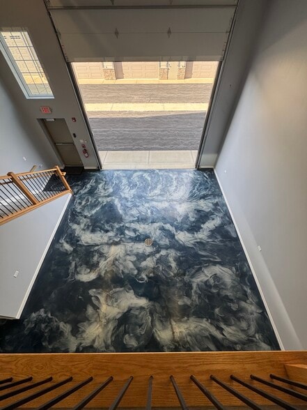 More Photos Of 2244 Ferry Rd, Naperville Flex For Sale