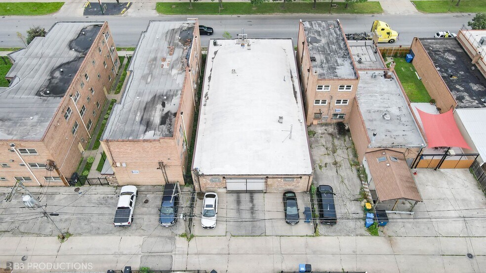 More Photos Of 7737 S Kedzie Ave, Chicago Carwash For Sale