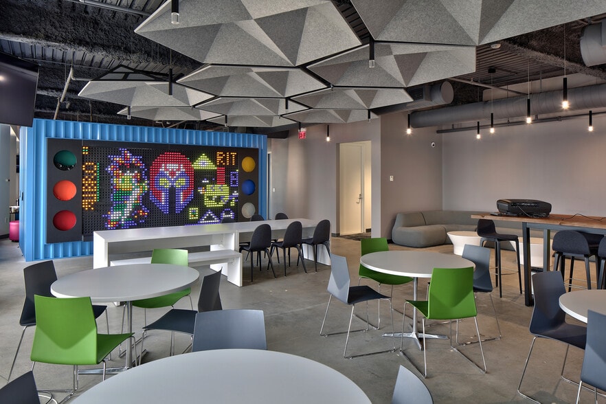 More Photos Of 1 S Clinton Ave, Rochester Office Residential For Lease