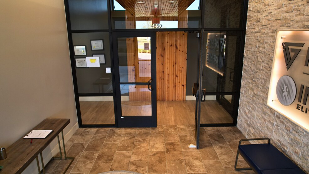More Photos Of 4850 Northshore Ln, North Little Rock Office For Sale