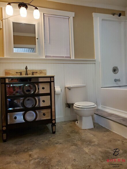 More Photos Of 138 Grey Moss Ct, Ingram Apartments For Sale