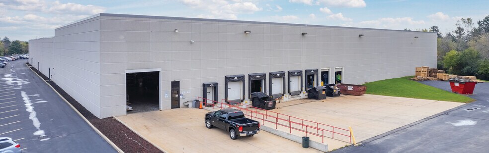 More Photos Of 10400 N Enterprise Dr, Mequon Manufacturing For Sale