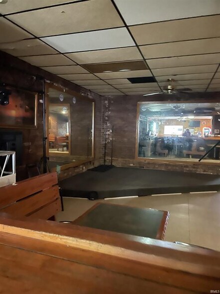 More Photos Of 510-512 Lincolnway W, Osceola Restaurant For Sale