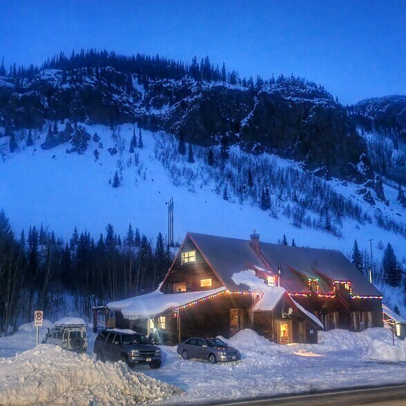 More Photos Of 71450 Highway 550, Silverton Hotel For Sale