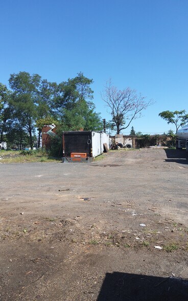 More Photos Of 3651 S Clinton Ave, South Plainfield Land For Lease