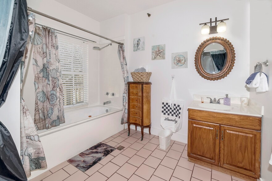 More Photos Of 29 Cuna St, Saint Augustine Hospitality For Sale